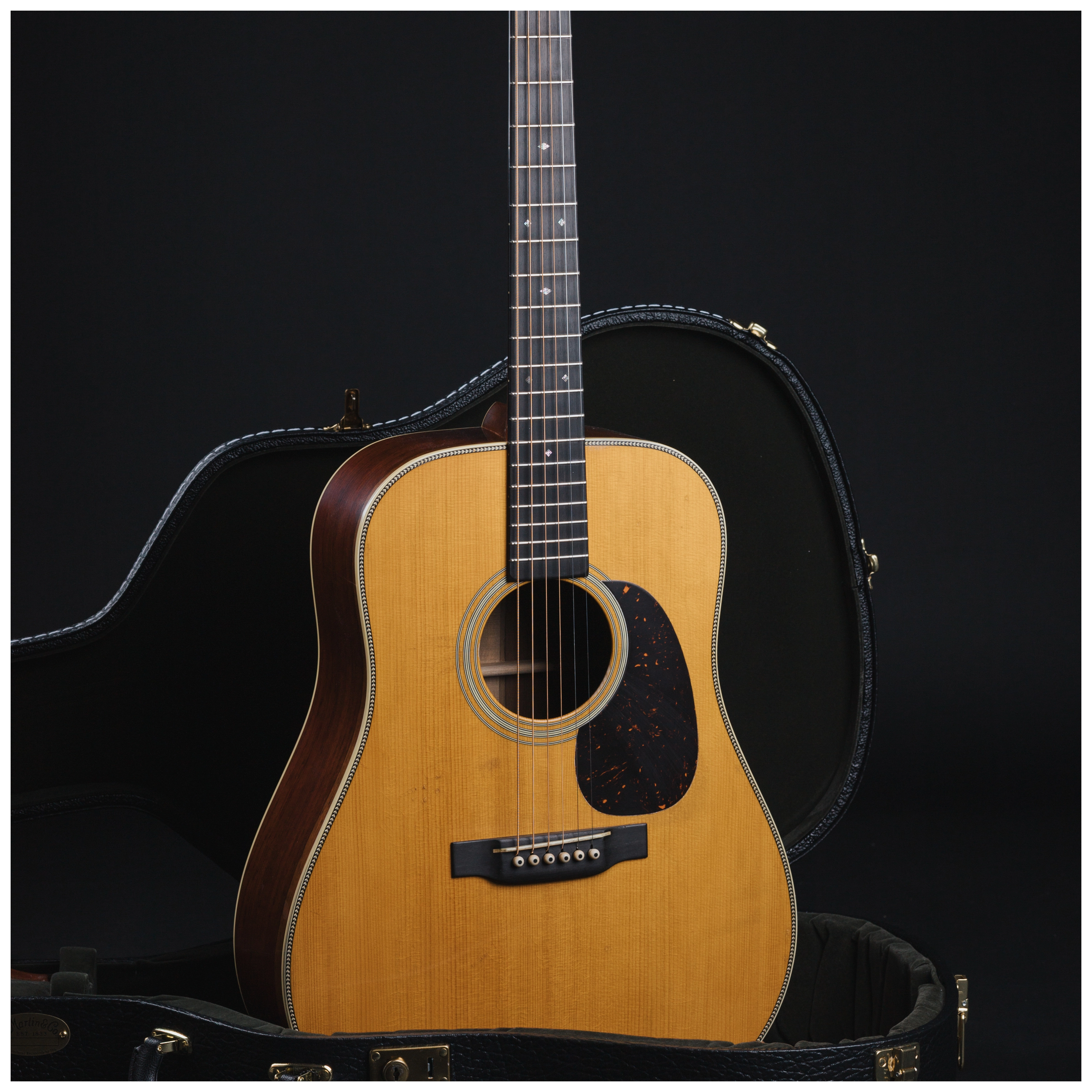 Martin D-28 Authentic 1937 Aged 28