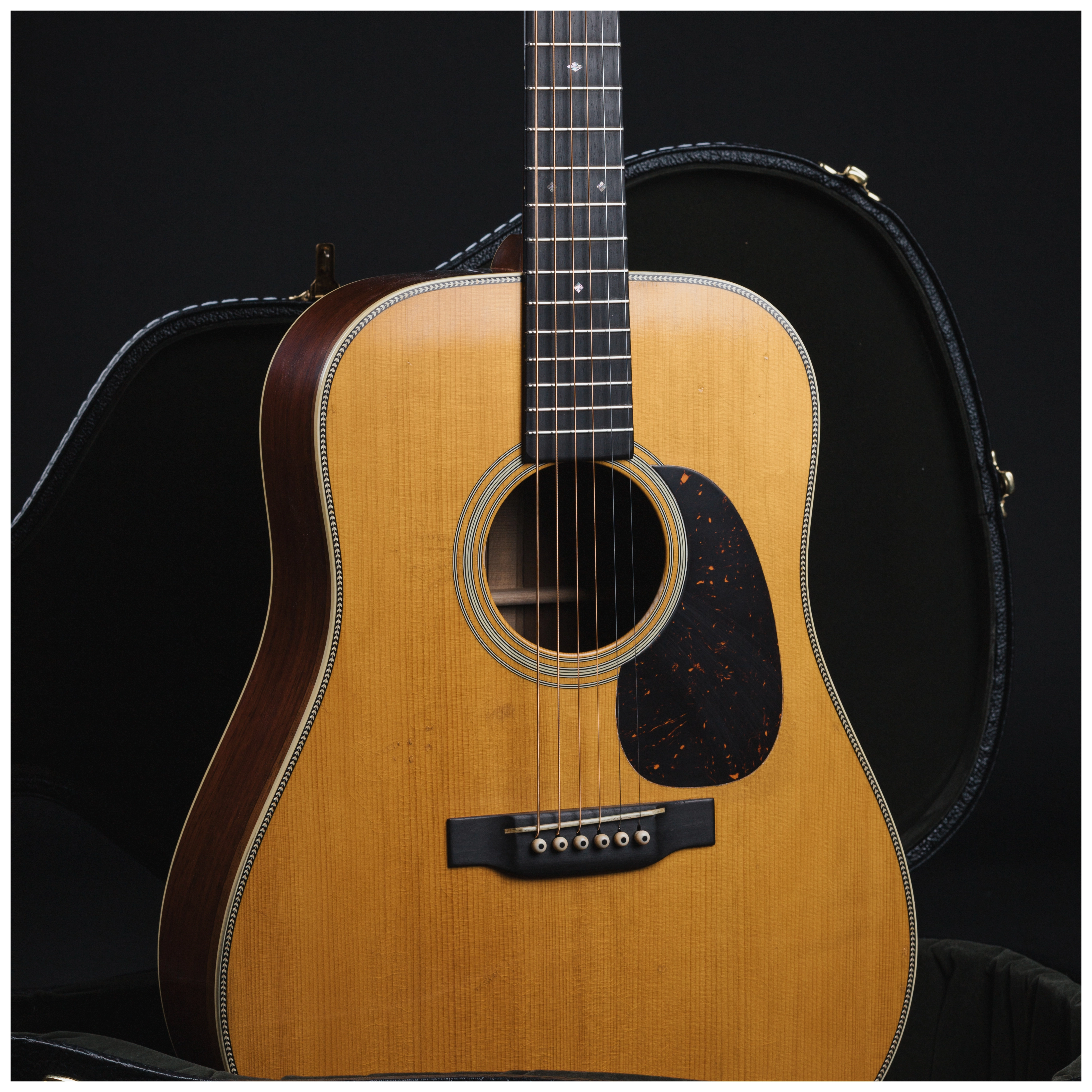 Martin D-28 Authentic 1937 Aged 31