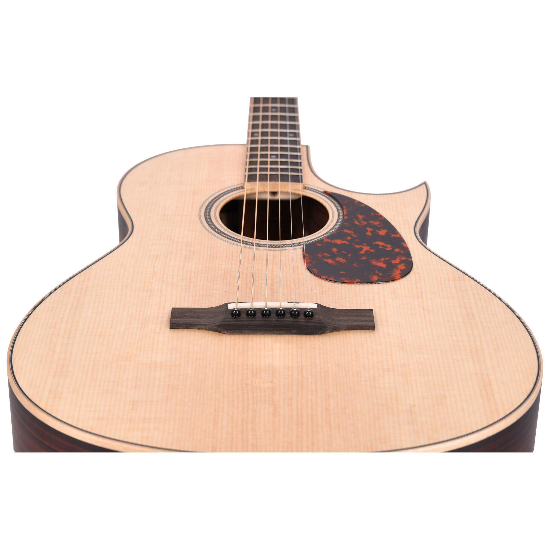  03 Rosewood Serie, C-03R TE, Larrivée Body, Cutawa y 4
