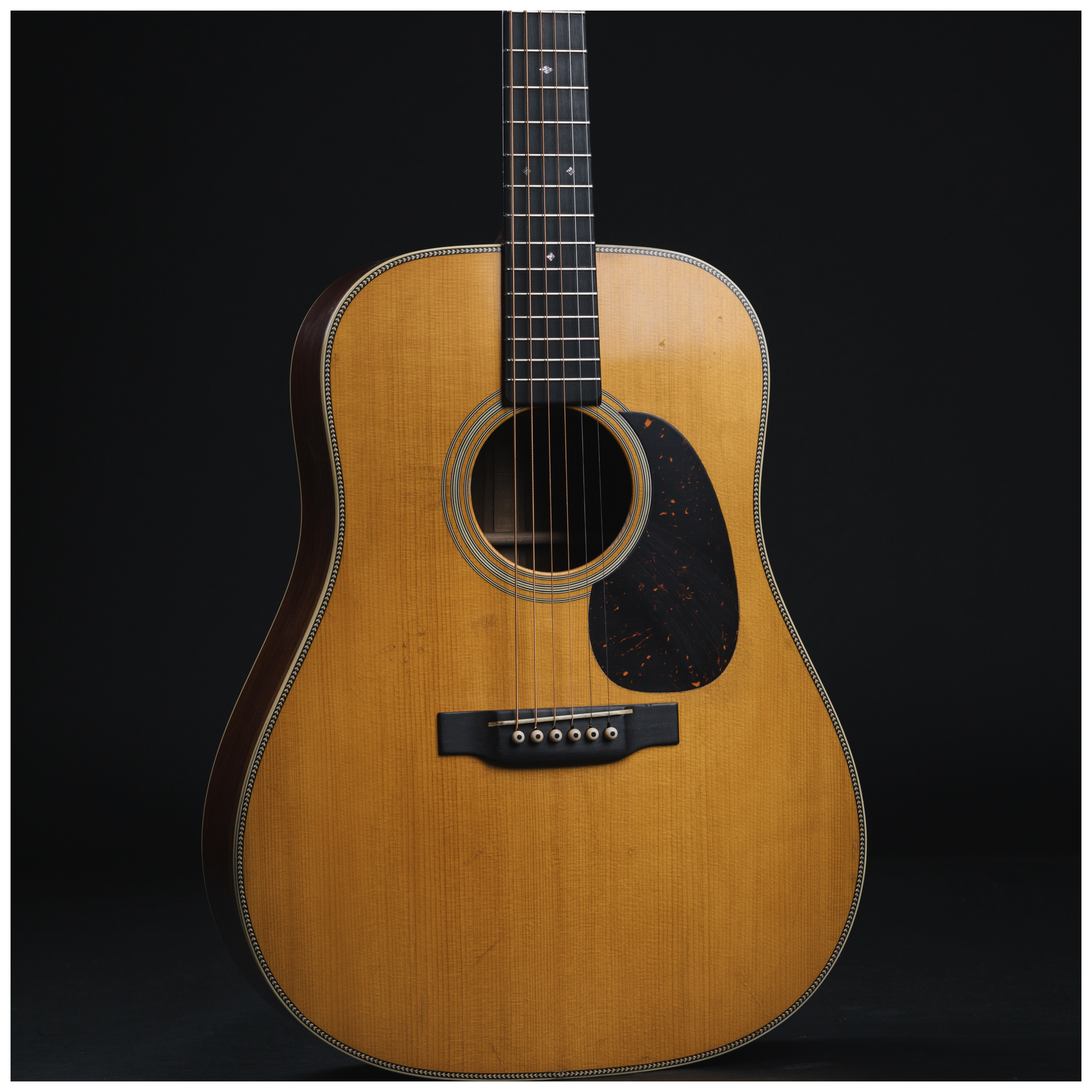 Martin D-28 Authentic 1937 Aged 18