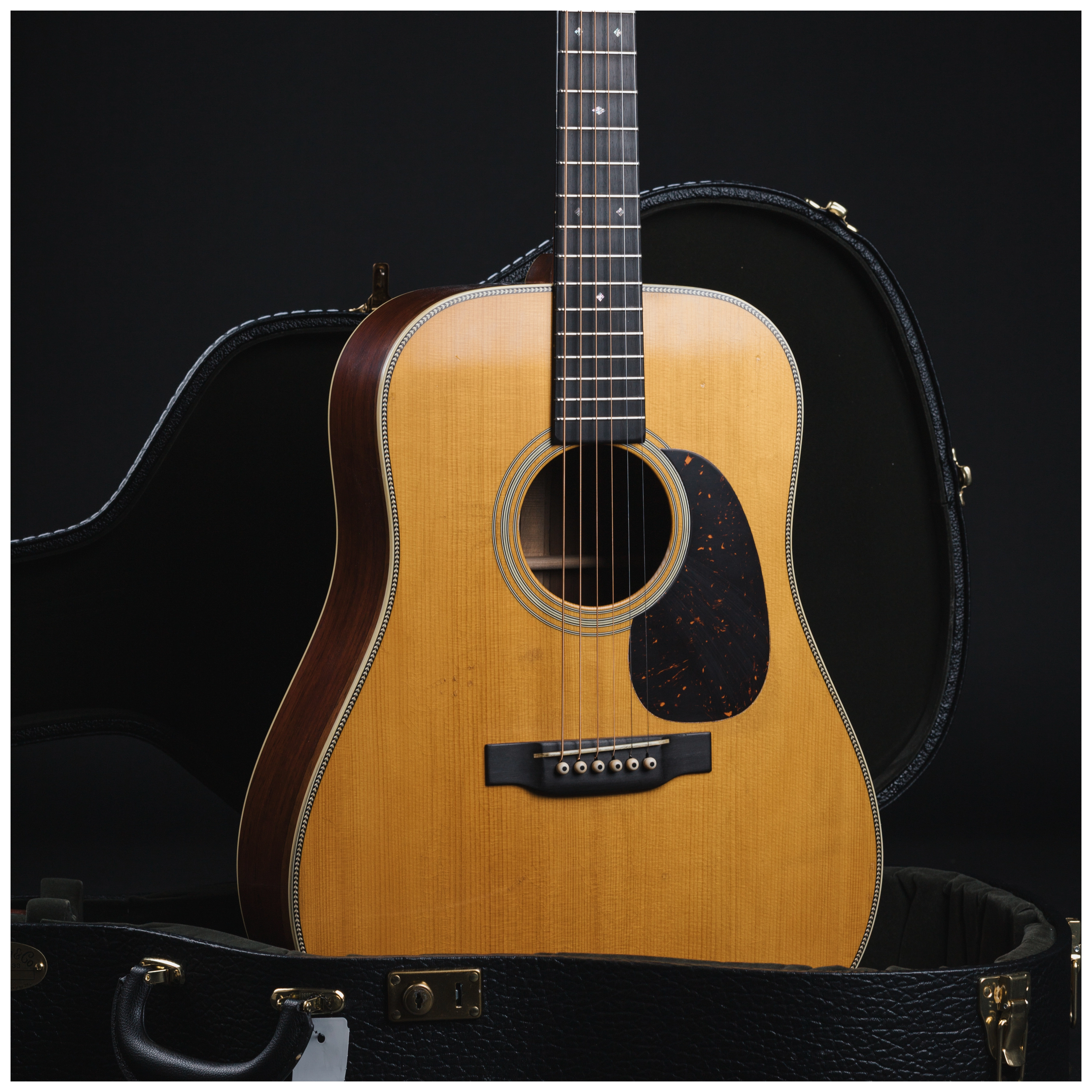 Martin D-28 Authentic 1937 Aged 32